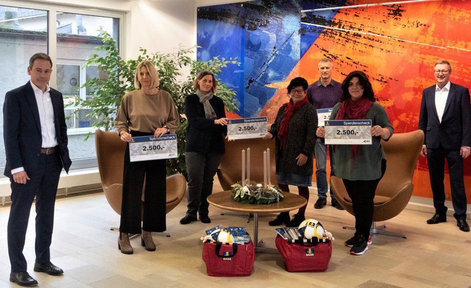Weihnachtsspende 2021 - Firma Bauer AG Weihnachtsspende 2021 - Firma Bauer AG