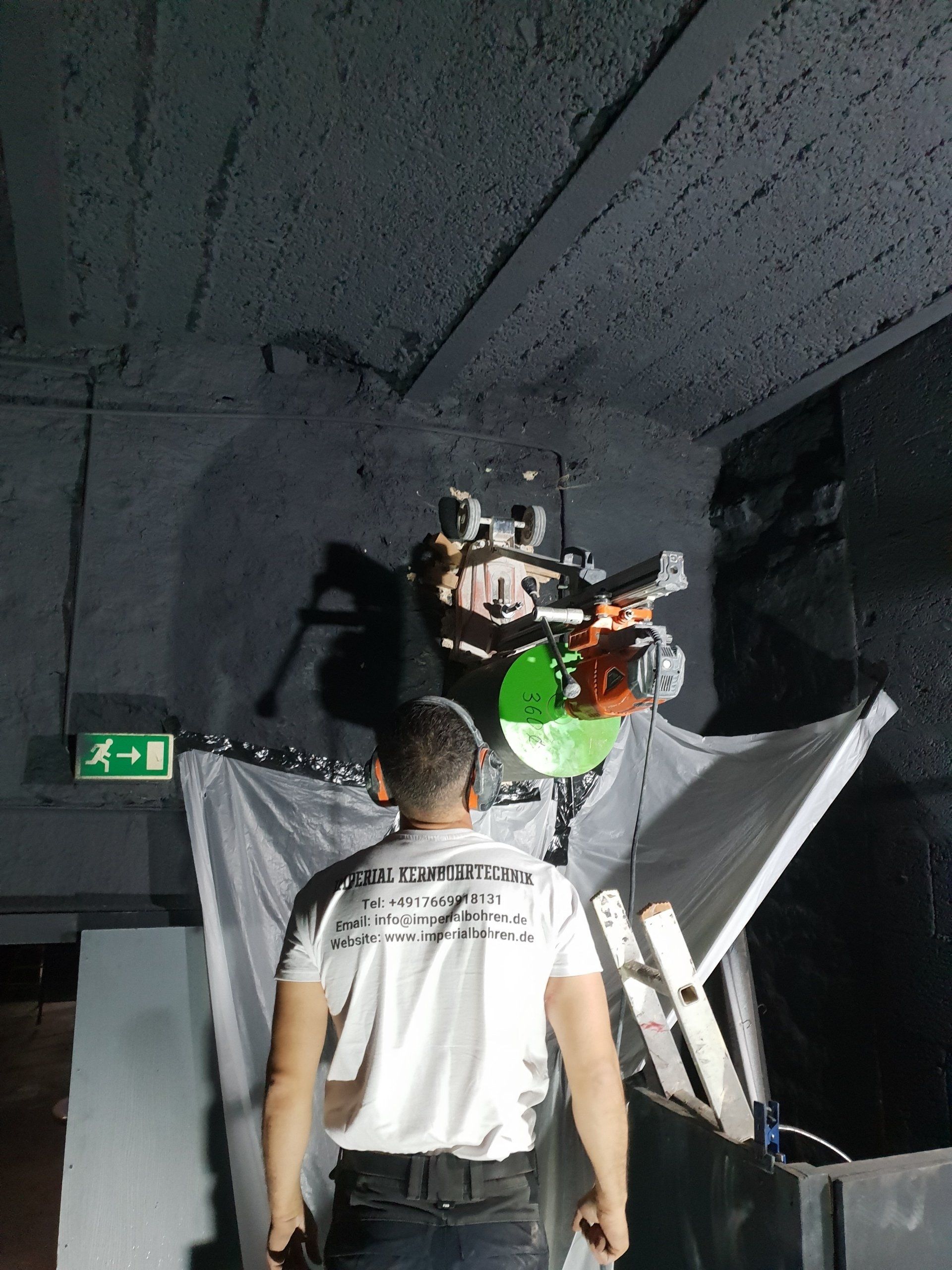 Kernbohrungen Betonbohren Karlsruhe Ettlingen Baden Baden Offenburg Offenbach Graben Neudorf Bruchsal Landau Herxheim Wörth Hördt Germsheim Sondernheim Bellheim Rülzheim Lingenfeld Linkenheim Stuttgart Frankfurt Dammstadt Edenkoben Speyer Römerberg Mühltal Durlach Bulach Ludwigshafen Ludwigsburg Pforzheim Zweiskam Leimersheim Heppenheim Weingarten Neustadt Pirmasens Mainz Schifferstadt Rheinland Pfalz Bad Bergzabern Edenkoben