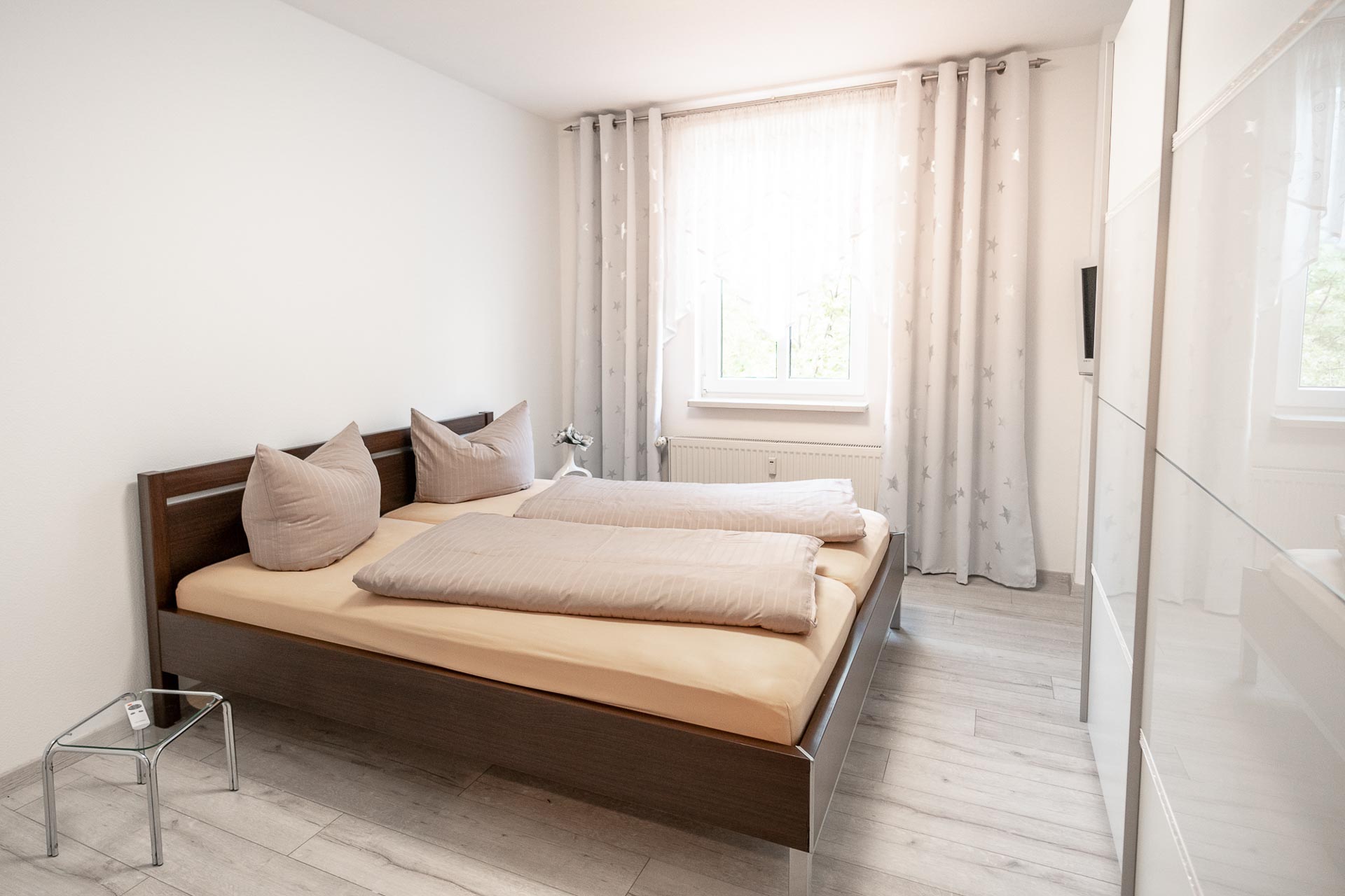 Schlafzimmer der Ferienwohnung Halberstadt