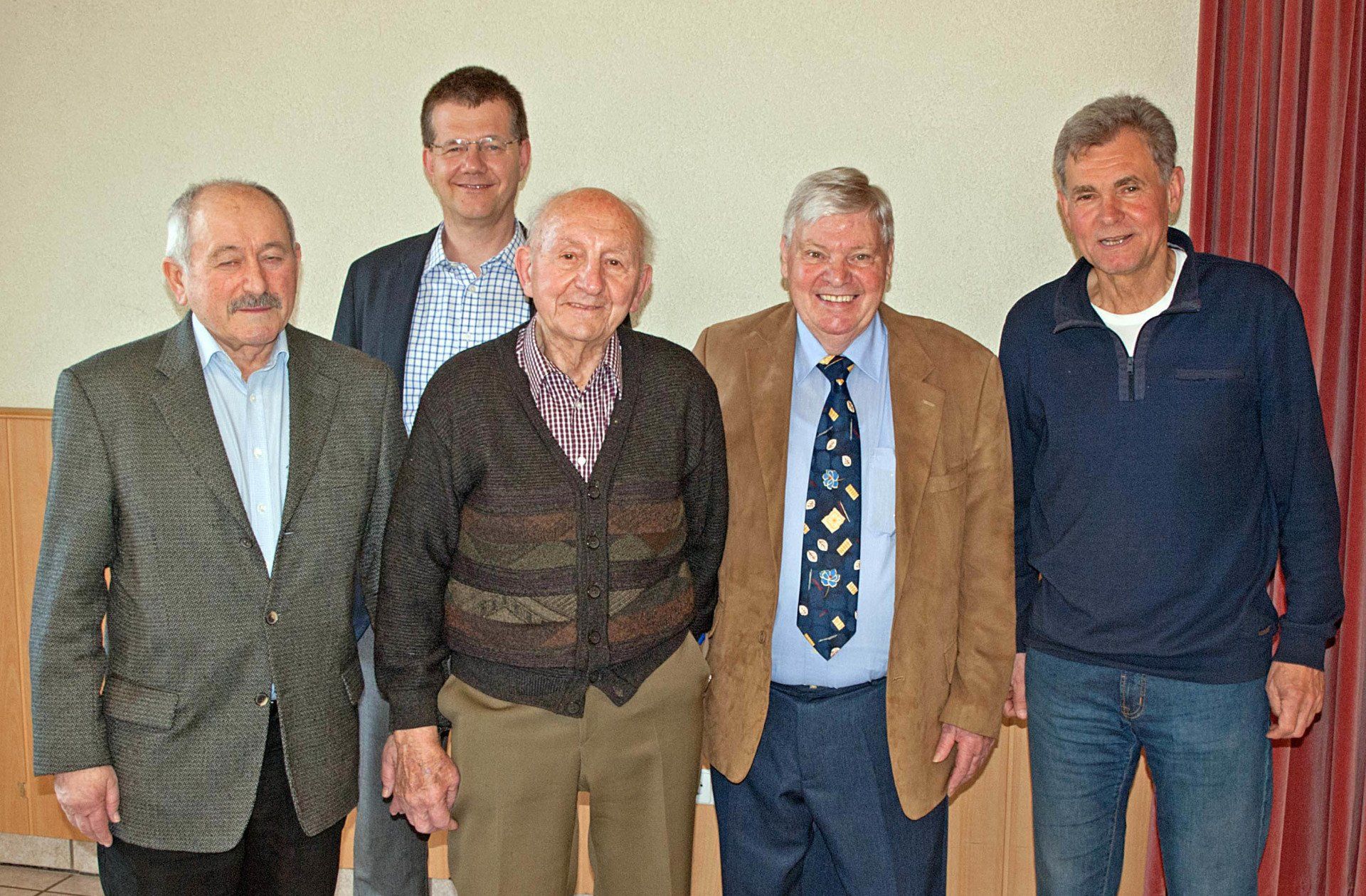 Der am 10. März 2019 neu gewählte Vorstand mit dem Ehrenvorsitzenden Herbert Armbruster