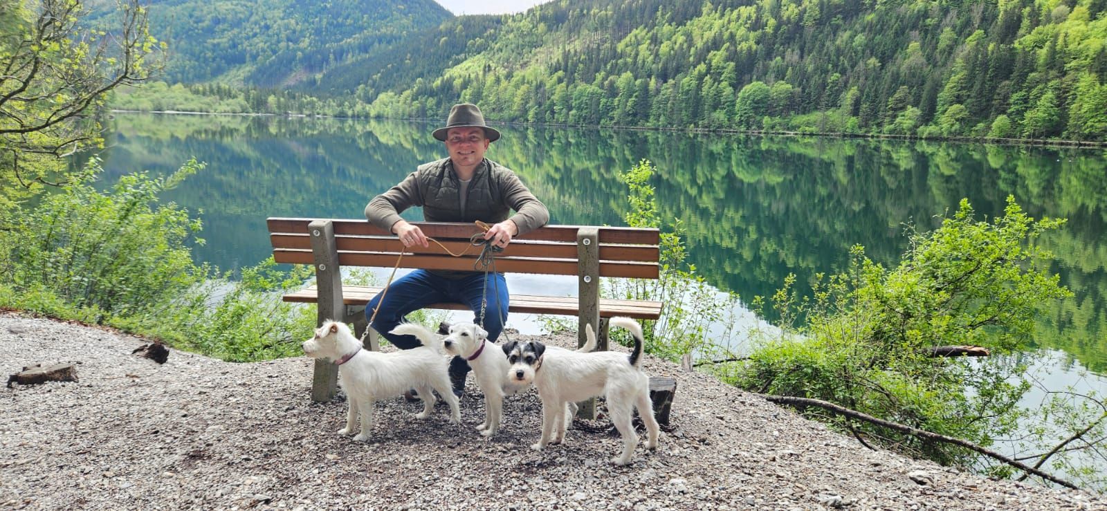 Bourbon Vanille of Green Spirits, Ksandi Equus, Evangeline of Green Spirits mit Züchter Roland Ganzer am Leopoldsteinersee