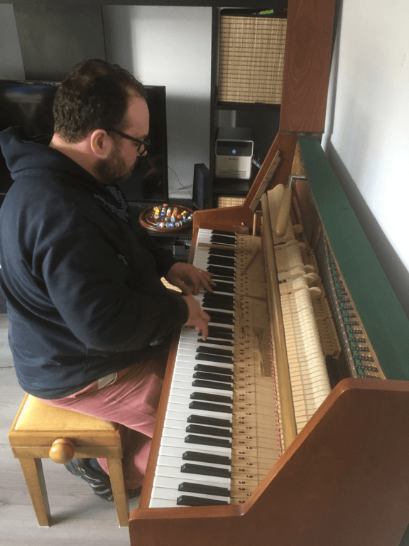 Move & Tune - The Piano Specialists for Piano removals, tuning, storage, and customisation