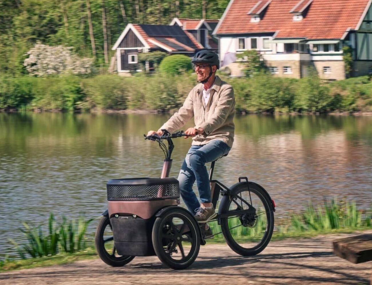 Das THUJA Komfort-Dreirad von vanRaam gibt es bei veloprojekt
www.RadelnOhneAlter.COM