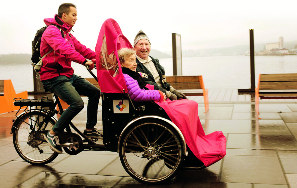 Die Fahrrad-Rikscha MODELL T wie Taxi (Christiania Bikes) gibt es bei veloprojekt