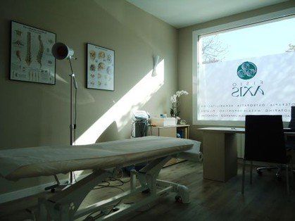 Sala de tratamiento Fisioaxis Burgos