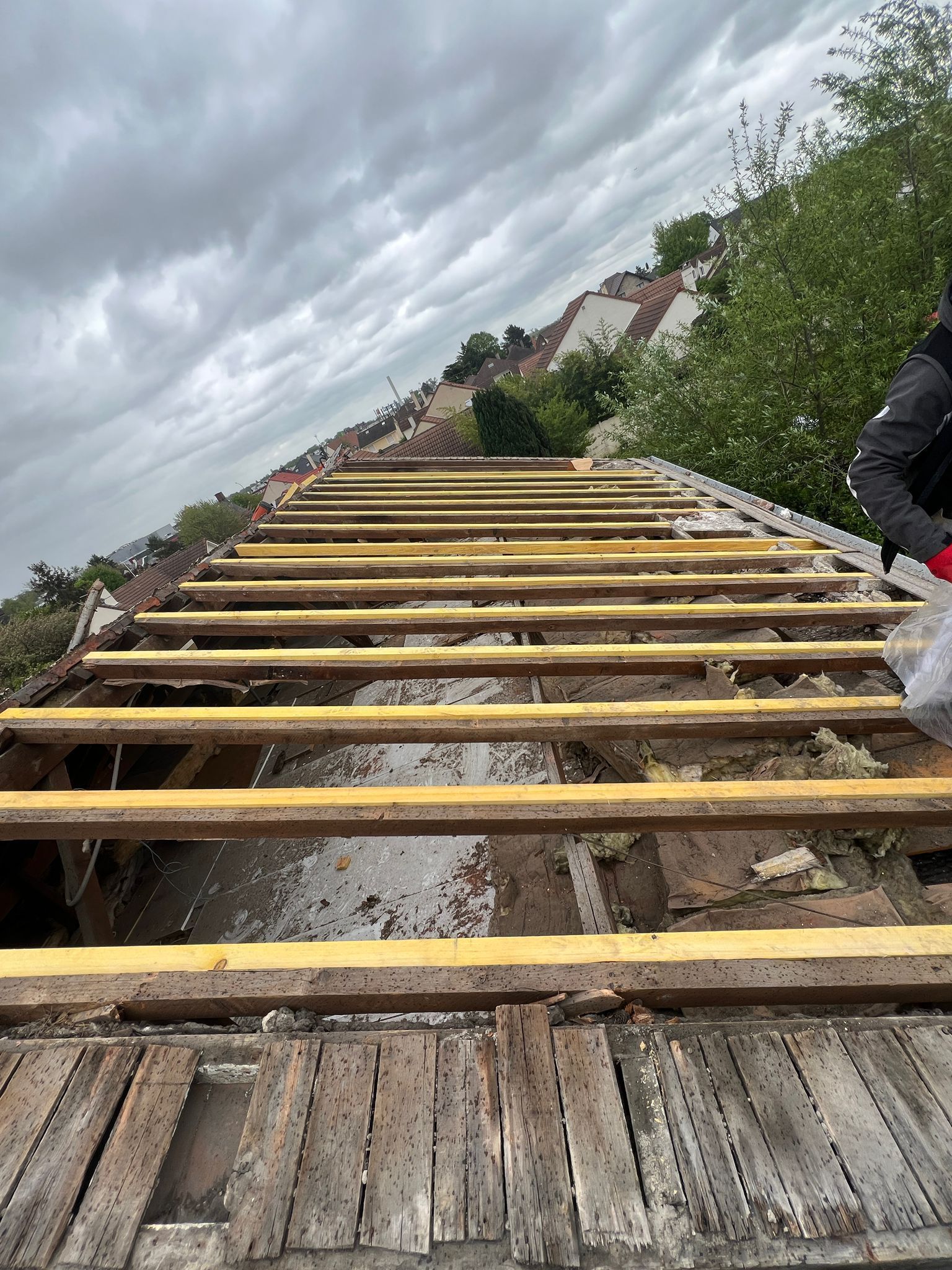 couvreur charpentier Montreuil 93100