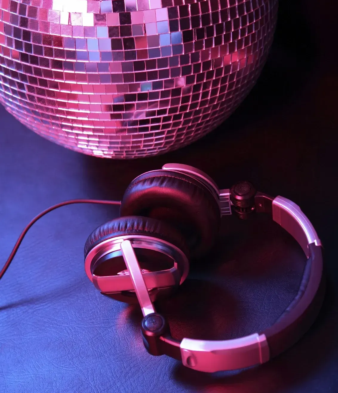 Musikwünsche ... her damit! DJ Kopfhörer mit Spiegelkugel