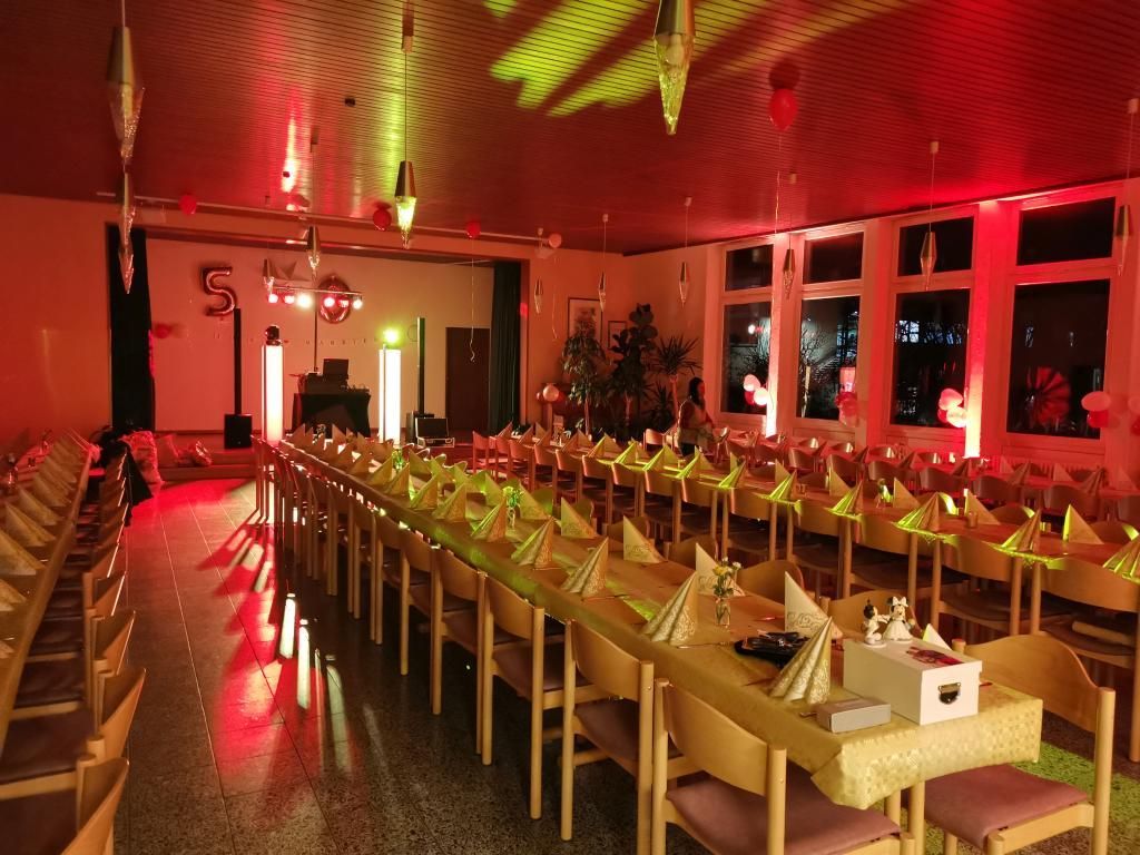 Dekobeleuchtung im Gemeindehaus Weierbach