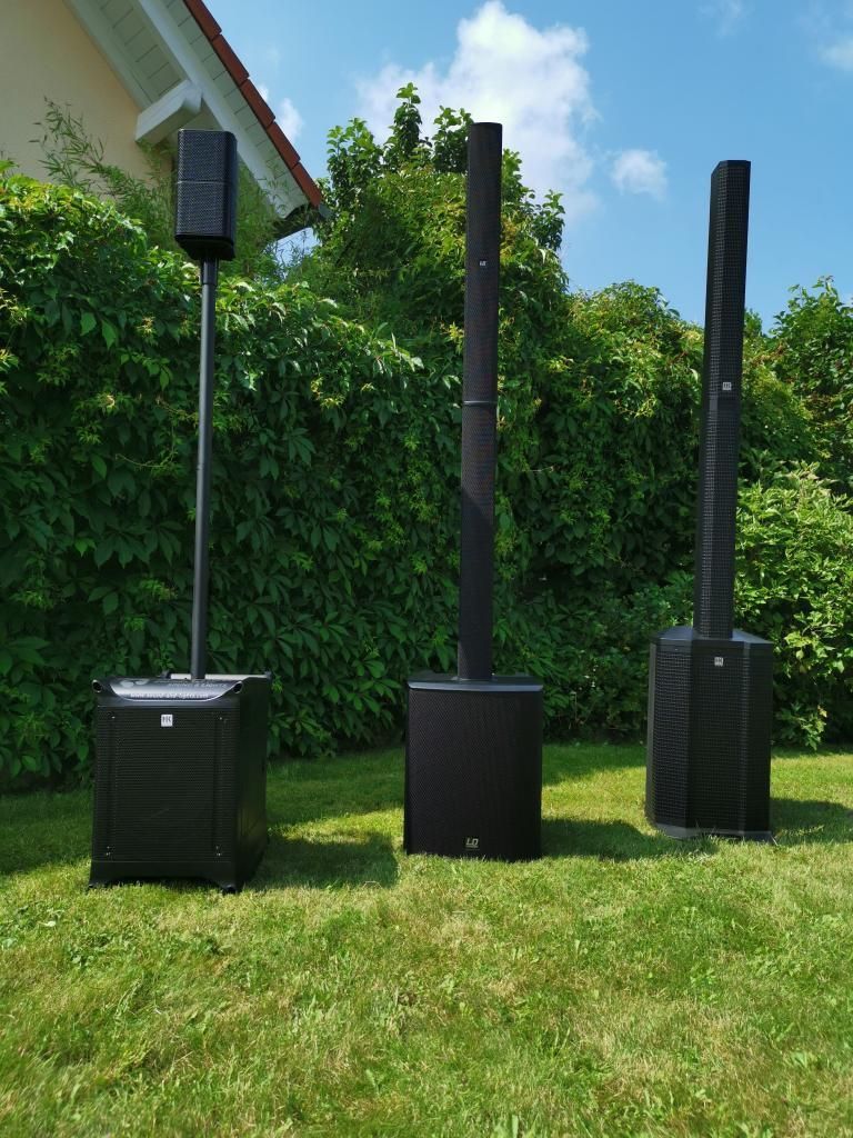 3 Säulensysteme stehen zur Auswahl 3 Säulenlautsprecher im Garten