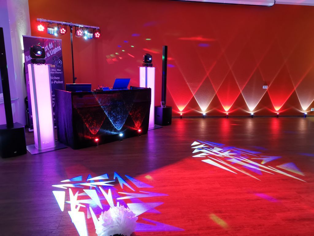 dj_licht_flor_spots_moving_heads