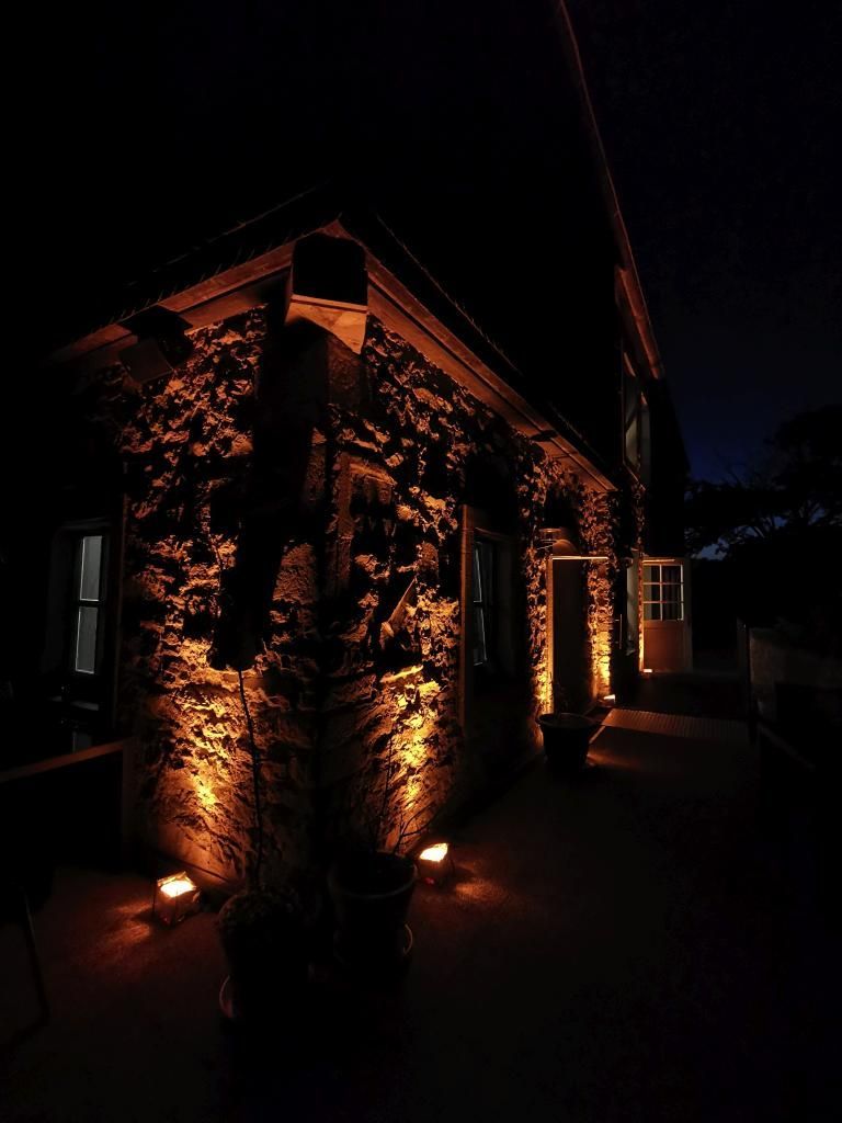 Restaurant Freigeist mit Ambientebeleuchtung außen