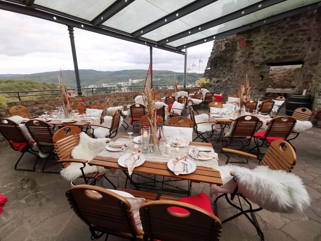 Traumhafte Locations Terrasse Schloss Oberstein