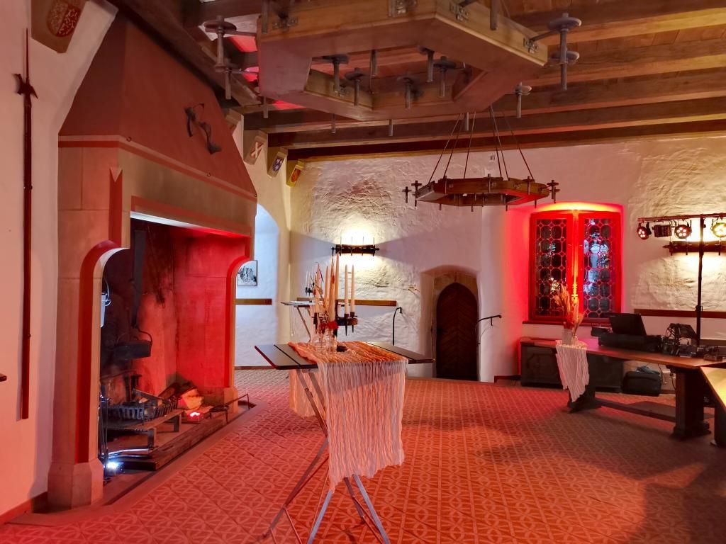 Wappensaal im Schloss Oberstein als Partyraum
