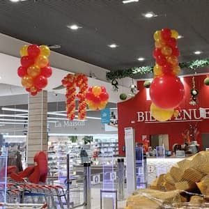 deco-ballons-entree-magasin-rouen