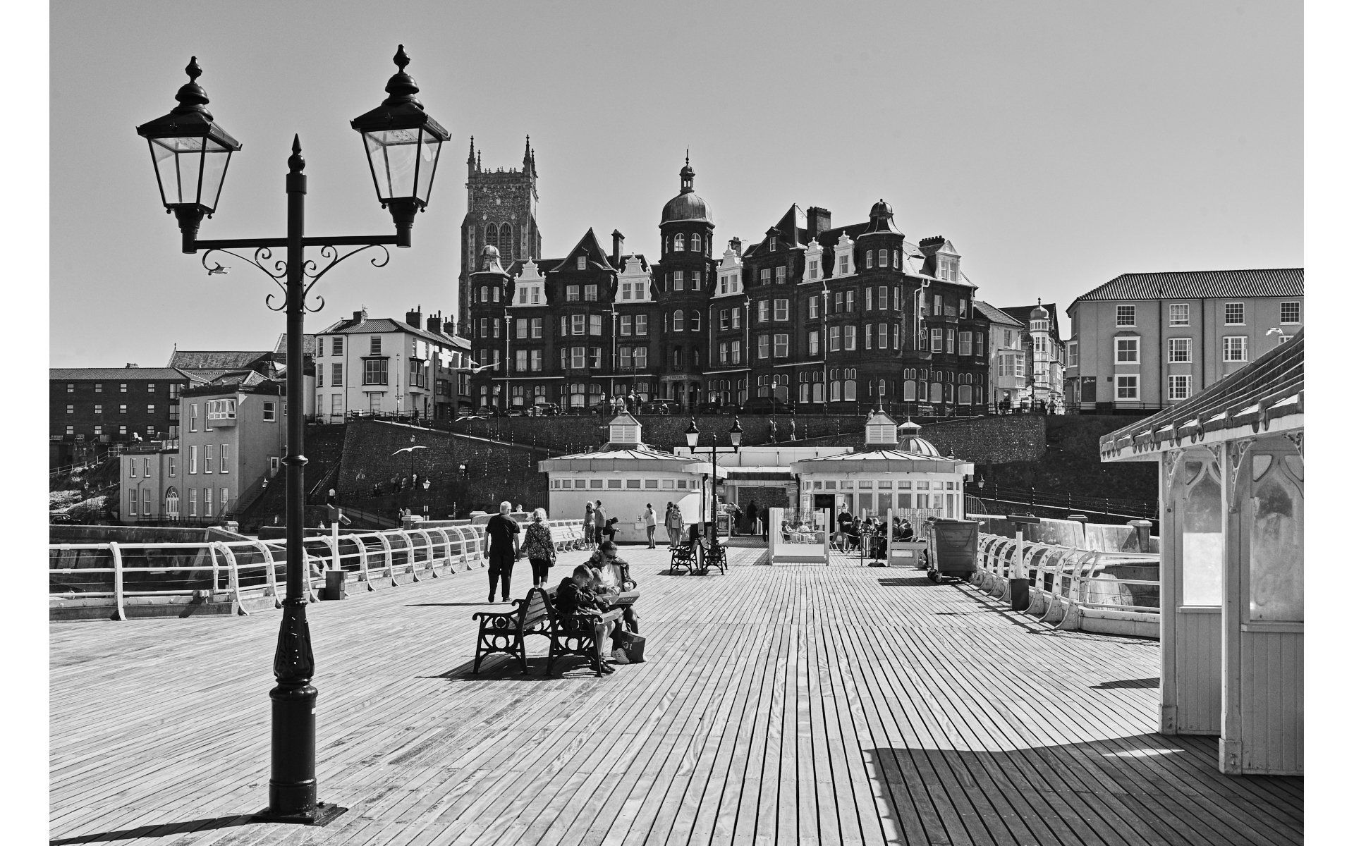 a view of caistor pier on the norfolk coast