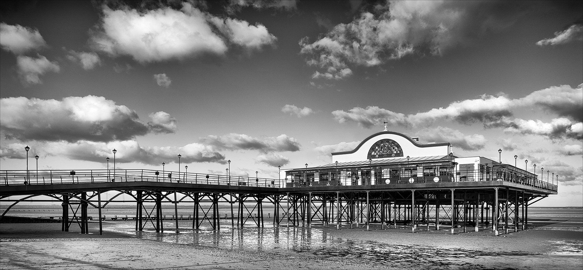 monochrome image of the pier at cleethorpes