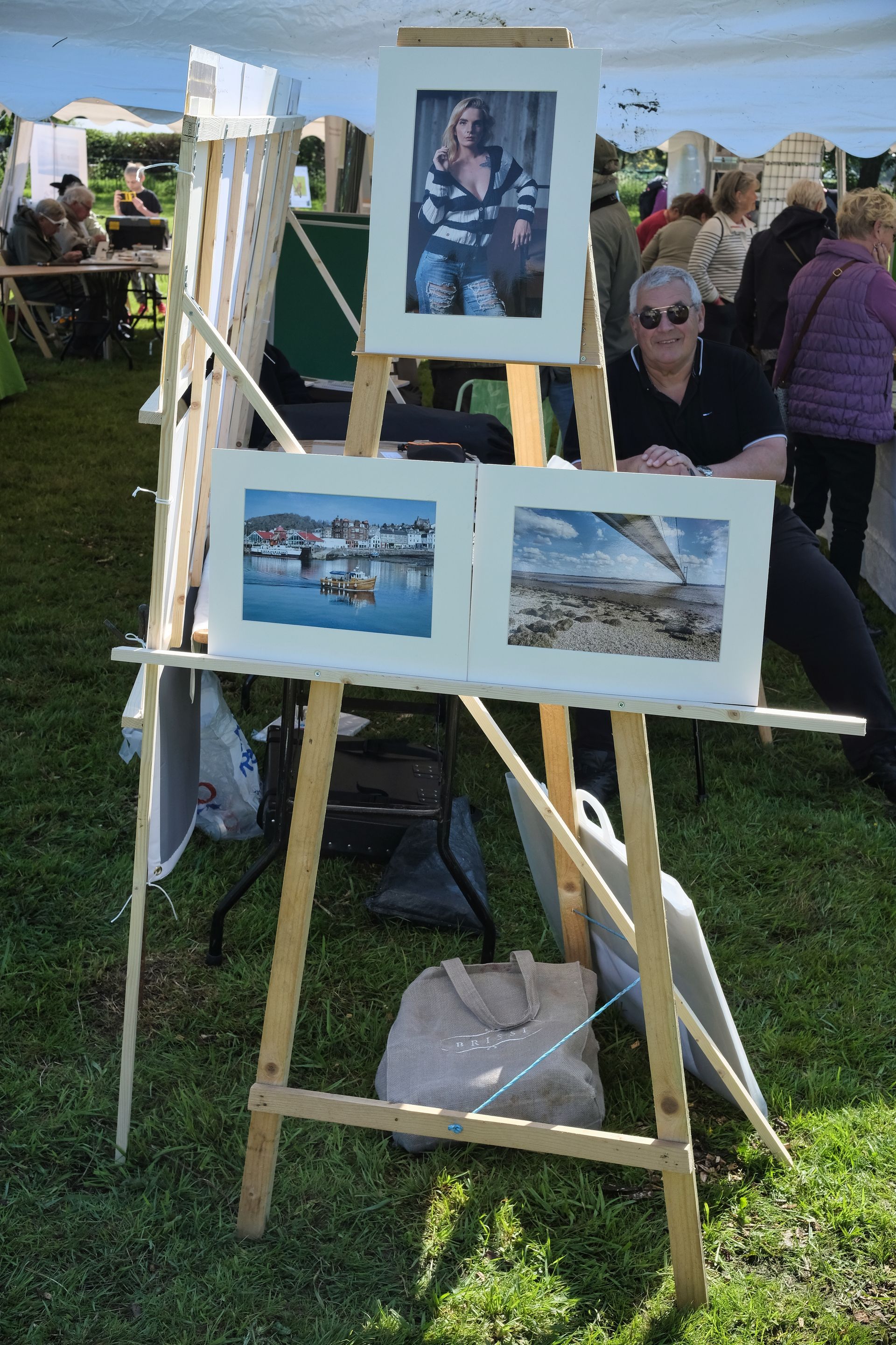 The small print stand