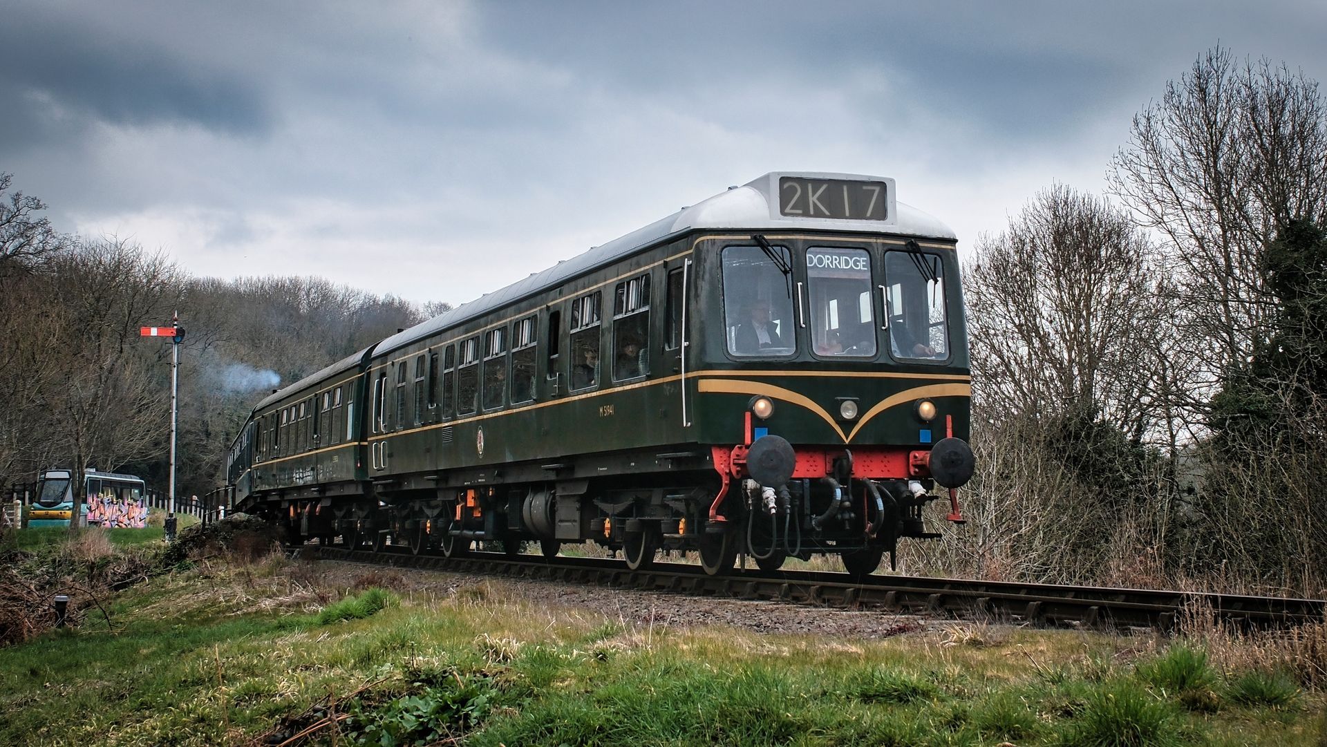 a heritage DMU on the Severn Valley Railway