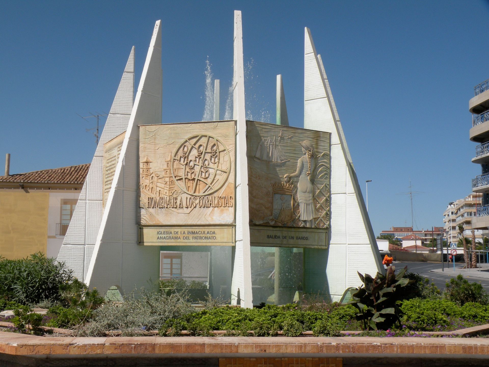 Torrevieja, Spain, fountain on the promenade by Derek Smith the fountain on the promenade of Torrevieja, Spain