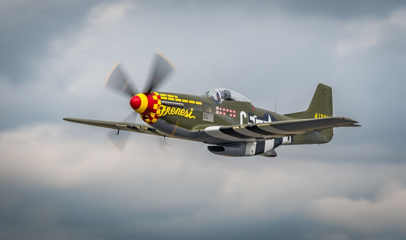 a fighter aircraft p51 mustang from world war two