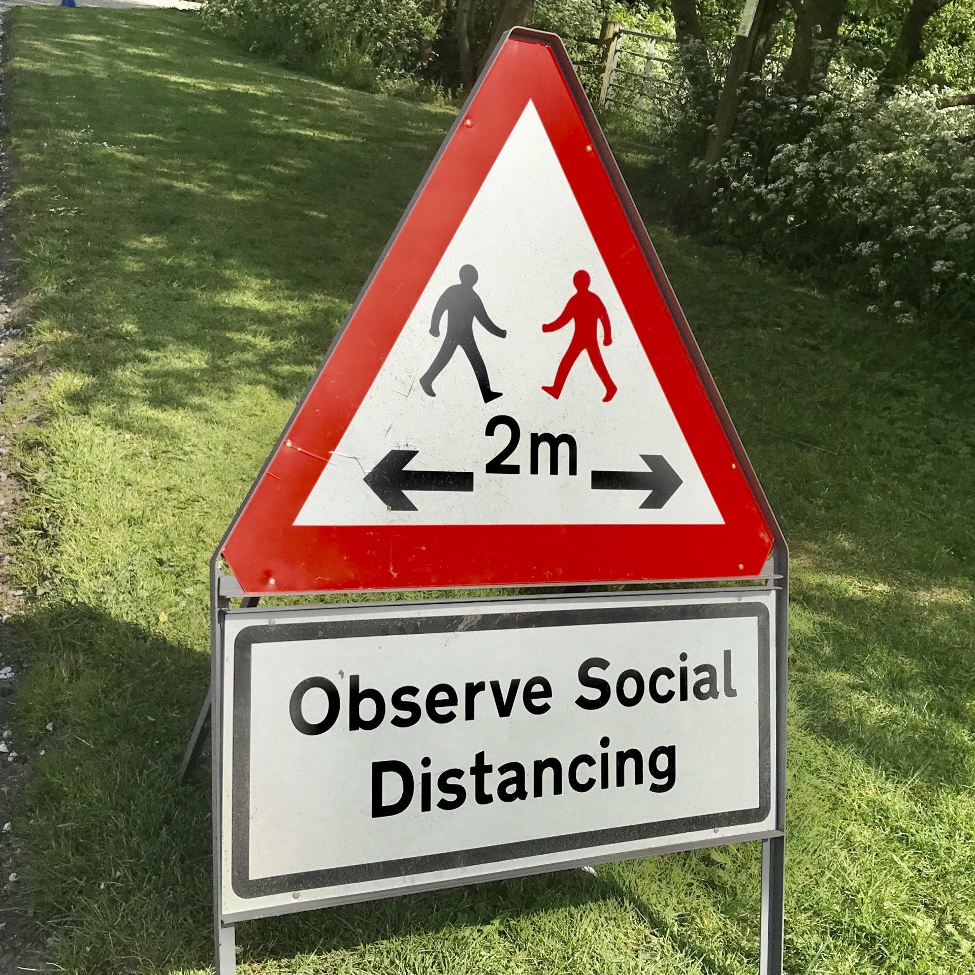 a social distancing sign