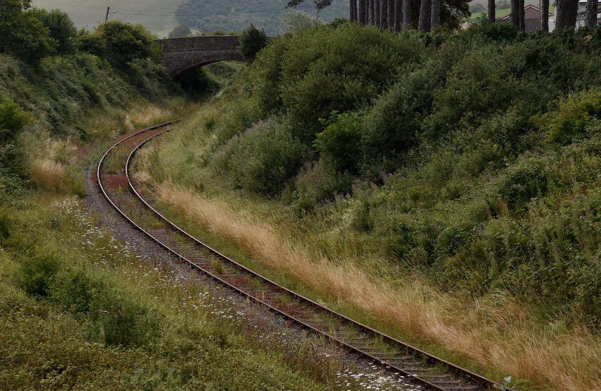 no trains on the track