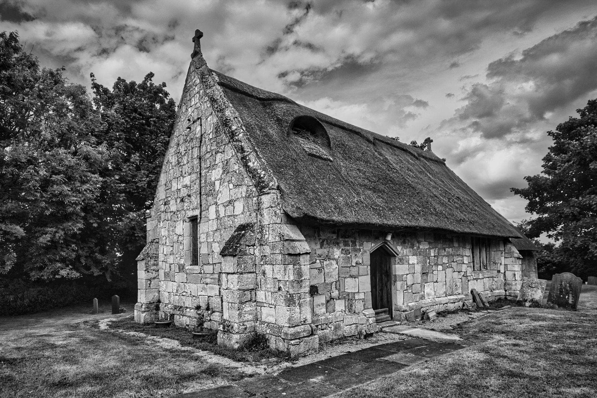 a lincolnshire thatched church