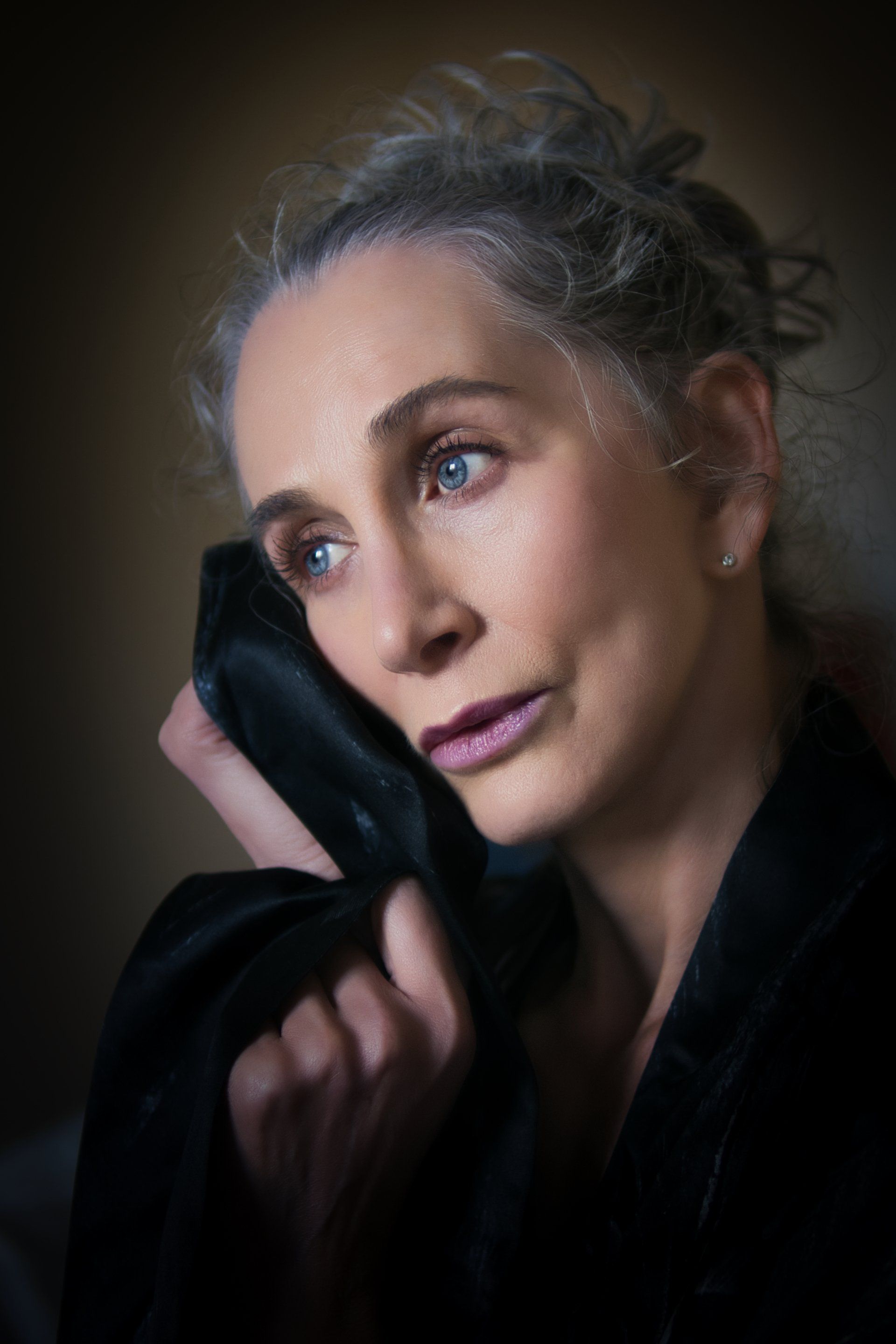 a portrait of a woman in natural light