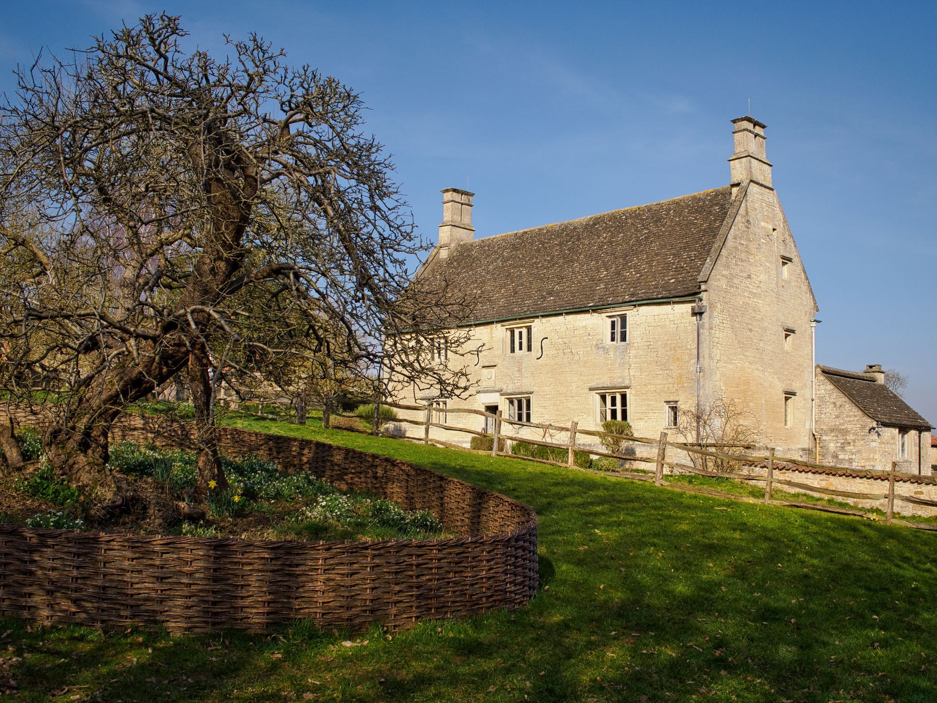A view of Woolsthorpe Manor