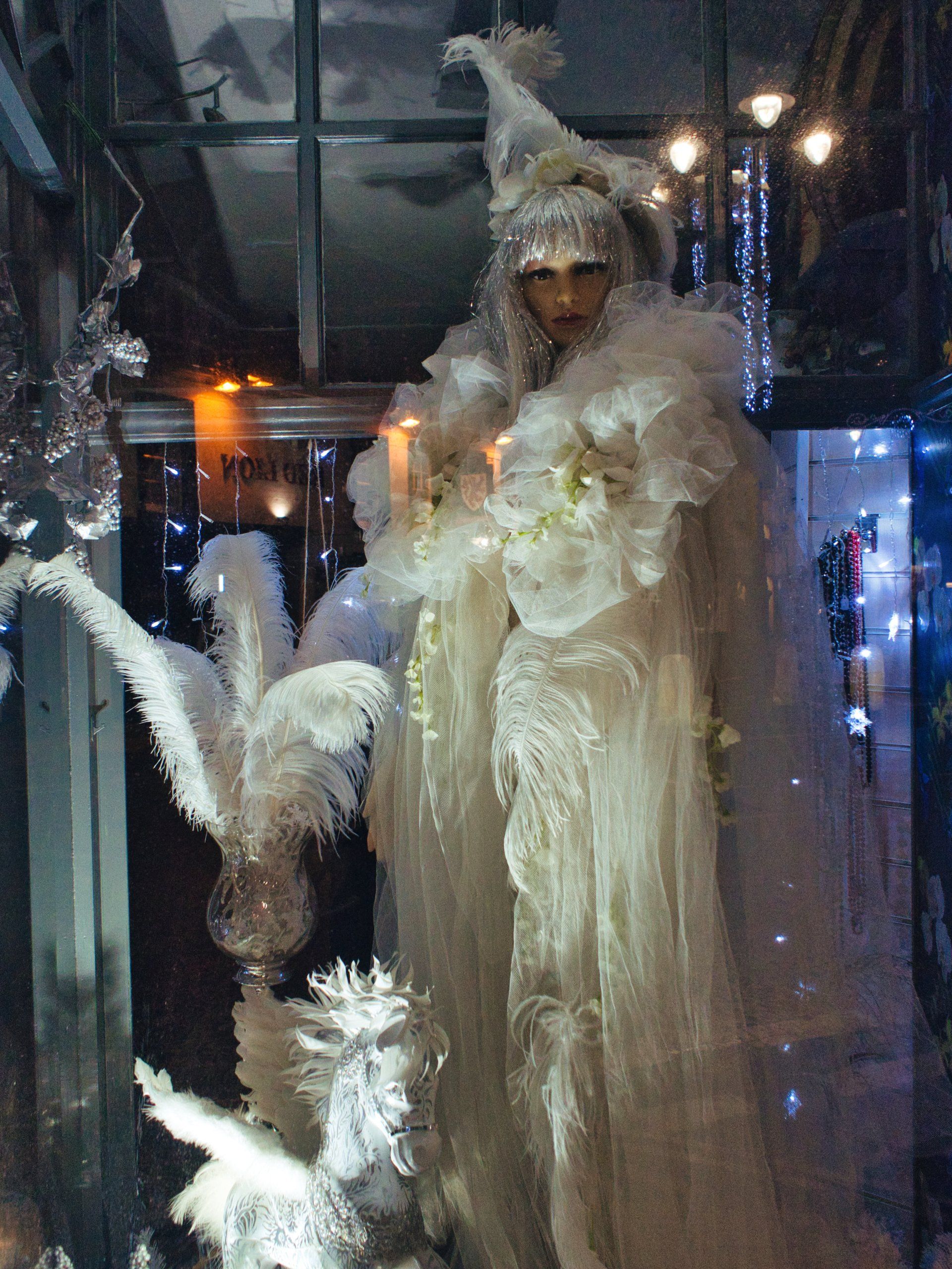christmas window displays in horncastle
