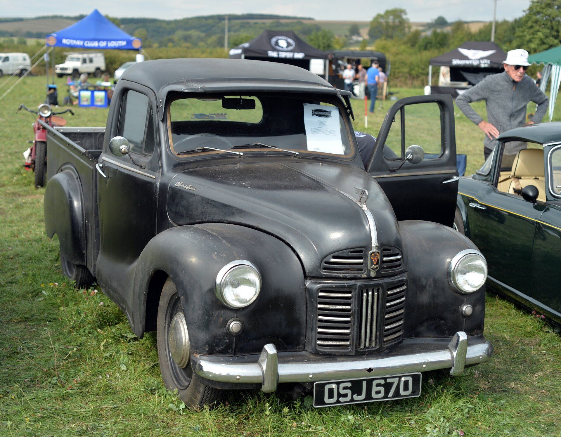 a classic austin devon pickup