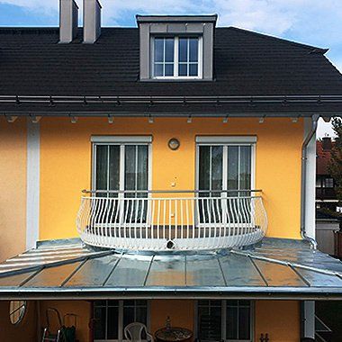 BLECHDACH ZINKDACH
