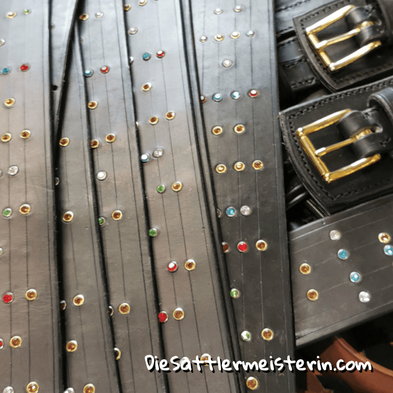 Einzelteile für den Prunk Longiergurt Einzelteile für den Prunk Longiergurt