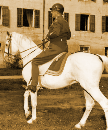 General Patton auf dem Lipizzaner. General Patton auf dem Lipizzaner.
