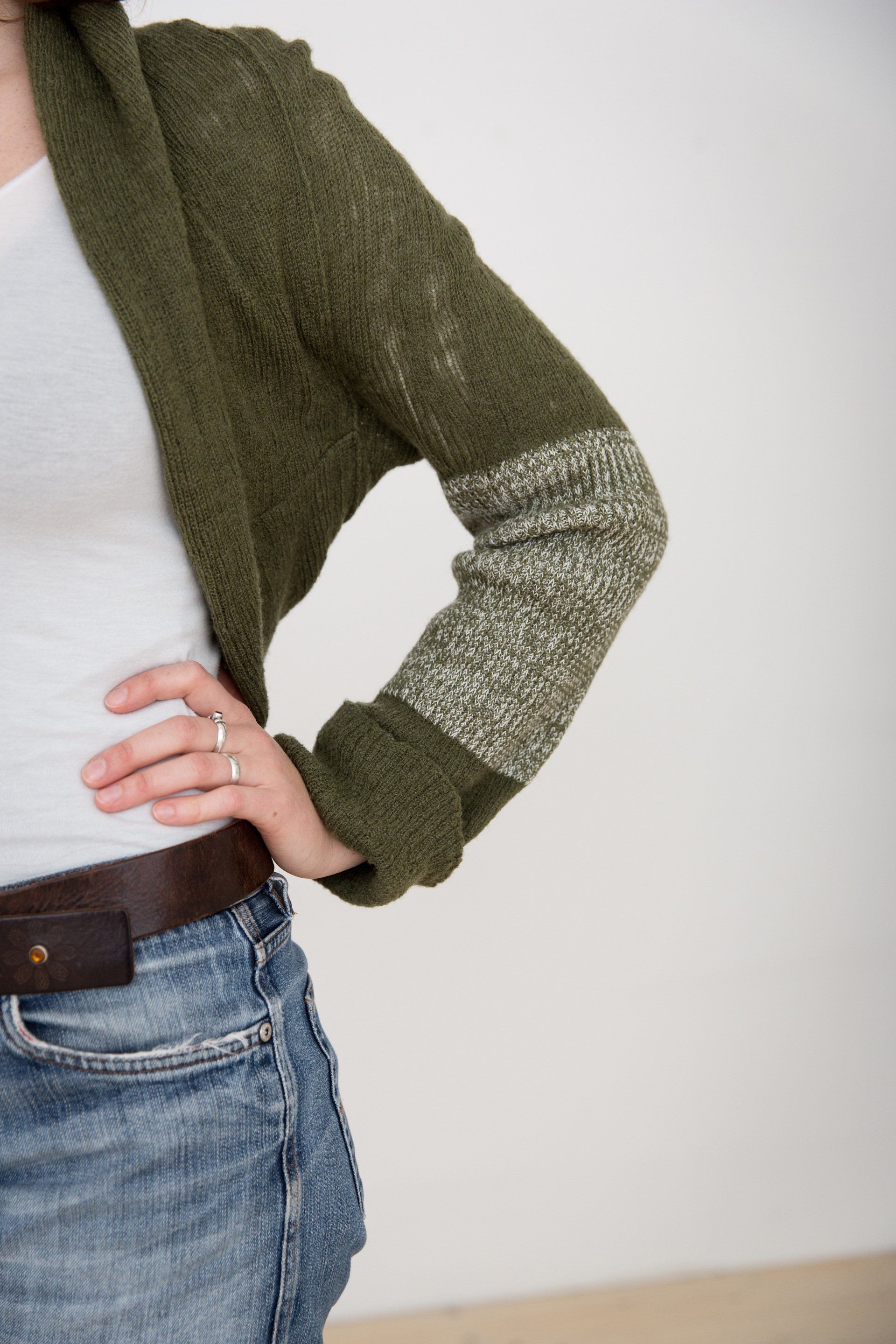 Handgefertigte Mode, nachhaltige Wolle, Mode aus kbT, GOTS-zertifizierte Wolle, Modeatelier Tübingen