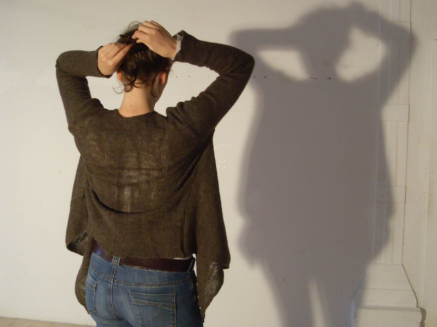 Handgefertigte Mode, nachhaltige Wolle, Mode aus kbT, GOTS-zertifizierte Wolle, Modeatelier Tübingen