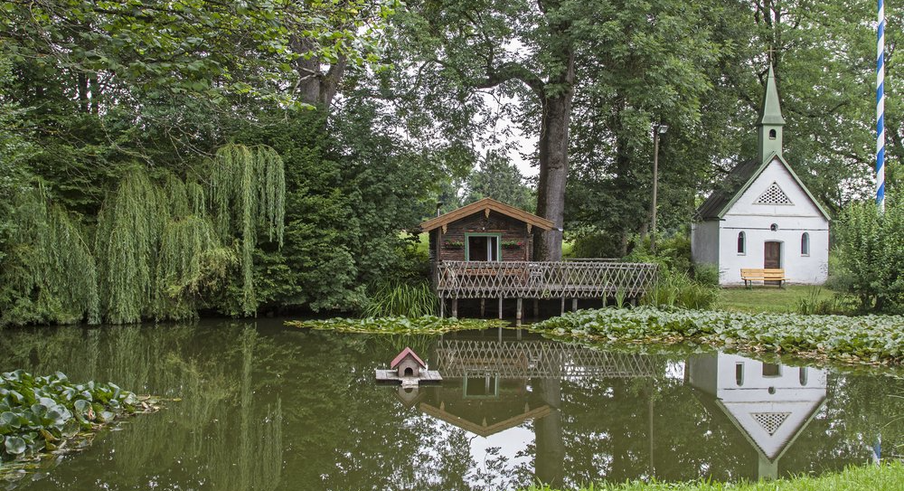 Der Erlkamer Weiher in Holzkirchen Erlkamer-Weiher-Holzkirchen