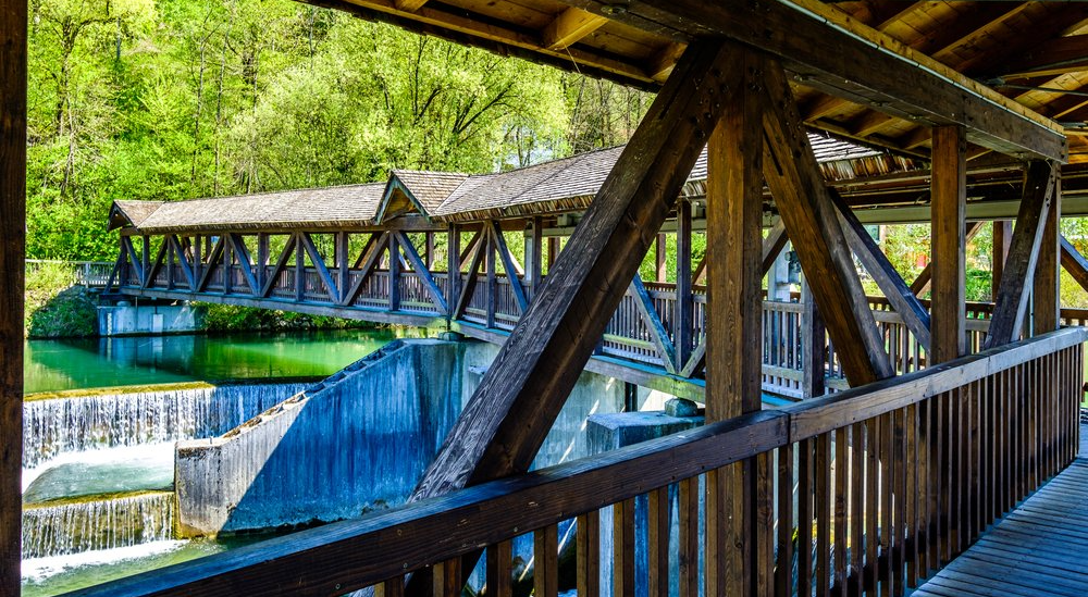 Hochwasserbarriere in Wolfratshausen Hochwasserbarriere-Wolfratshausen