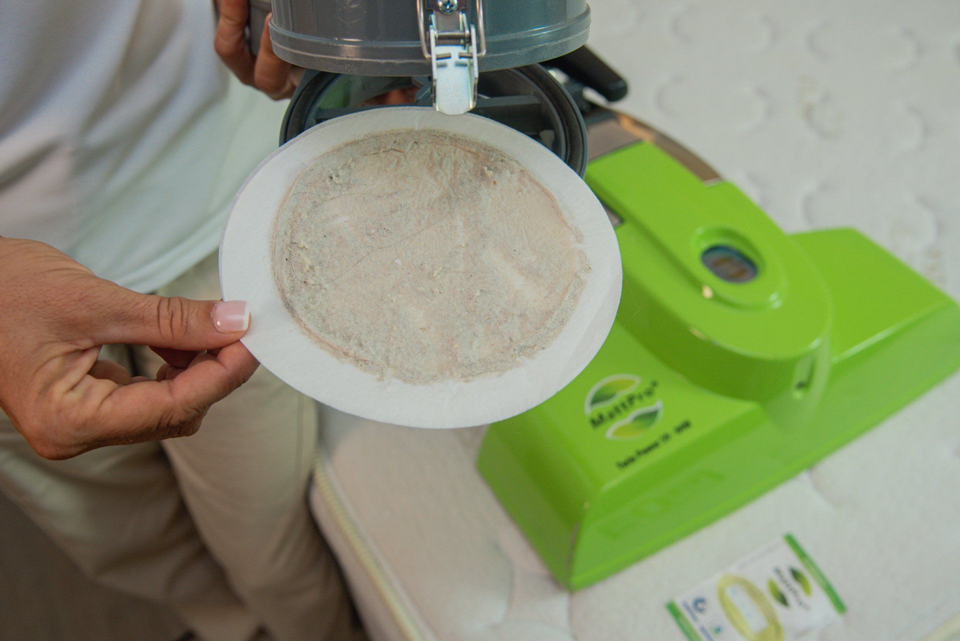 Mattress cleaning system mattress cleaning device the result