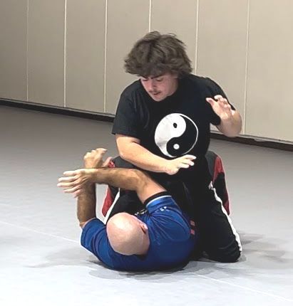 Adult Jiu-Jitsu and karate Class