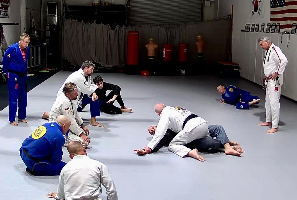Gracie Jiu Jitsu class for Adults in Sarasota improving strength, confidence and awareness