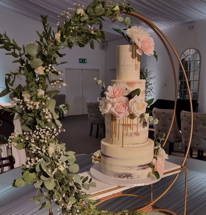 Nina's Cakes wedding cake
