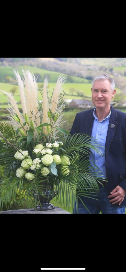 Beudy Bronallt – rustic and seasonal wedding flowers