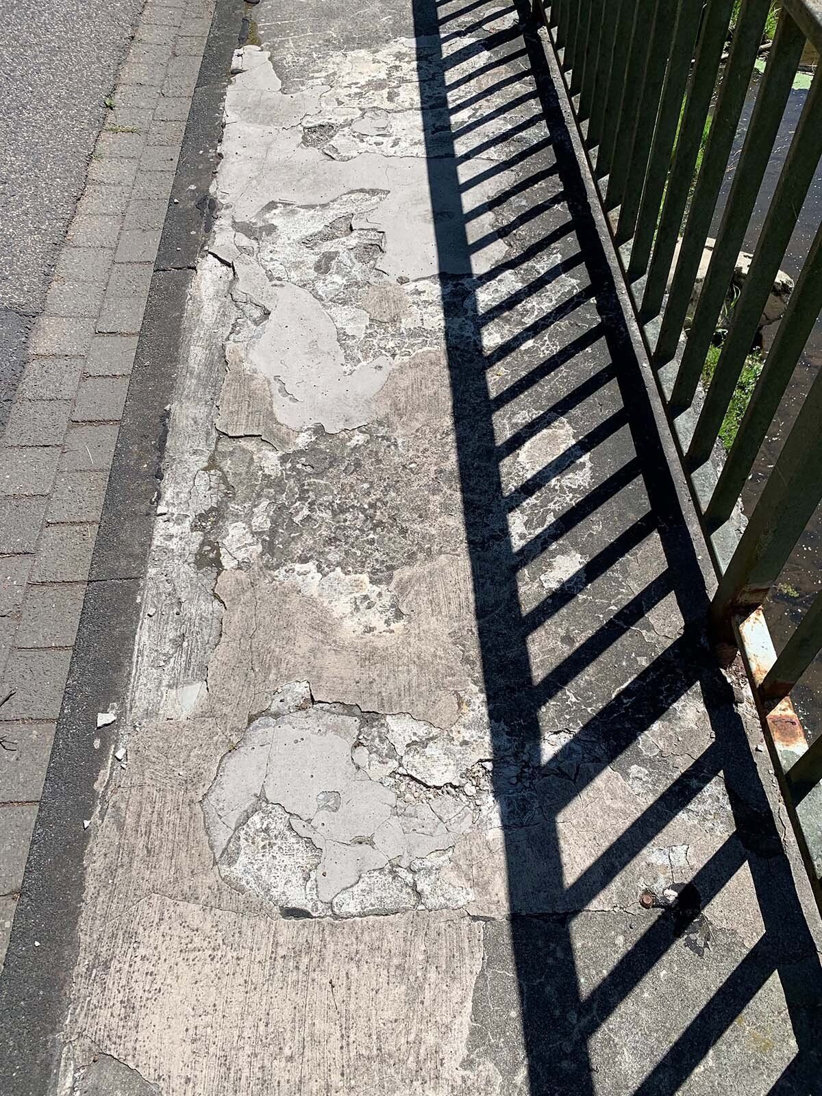Gehwegschäden