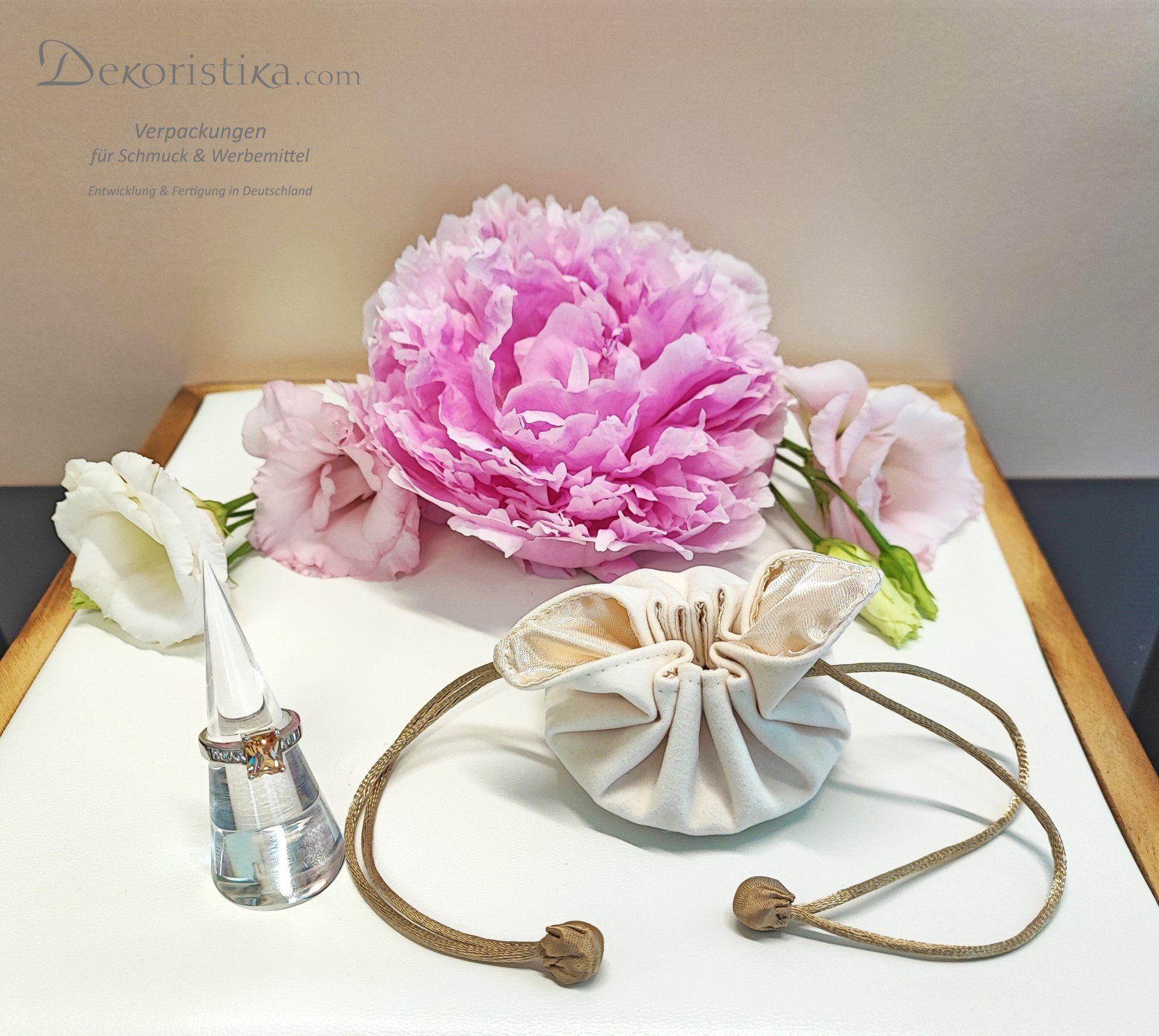 Wir fertigen Ihre Schmuckbeutel und Geschenksäckchen nach Ihren Wünschen.