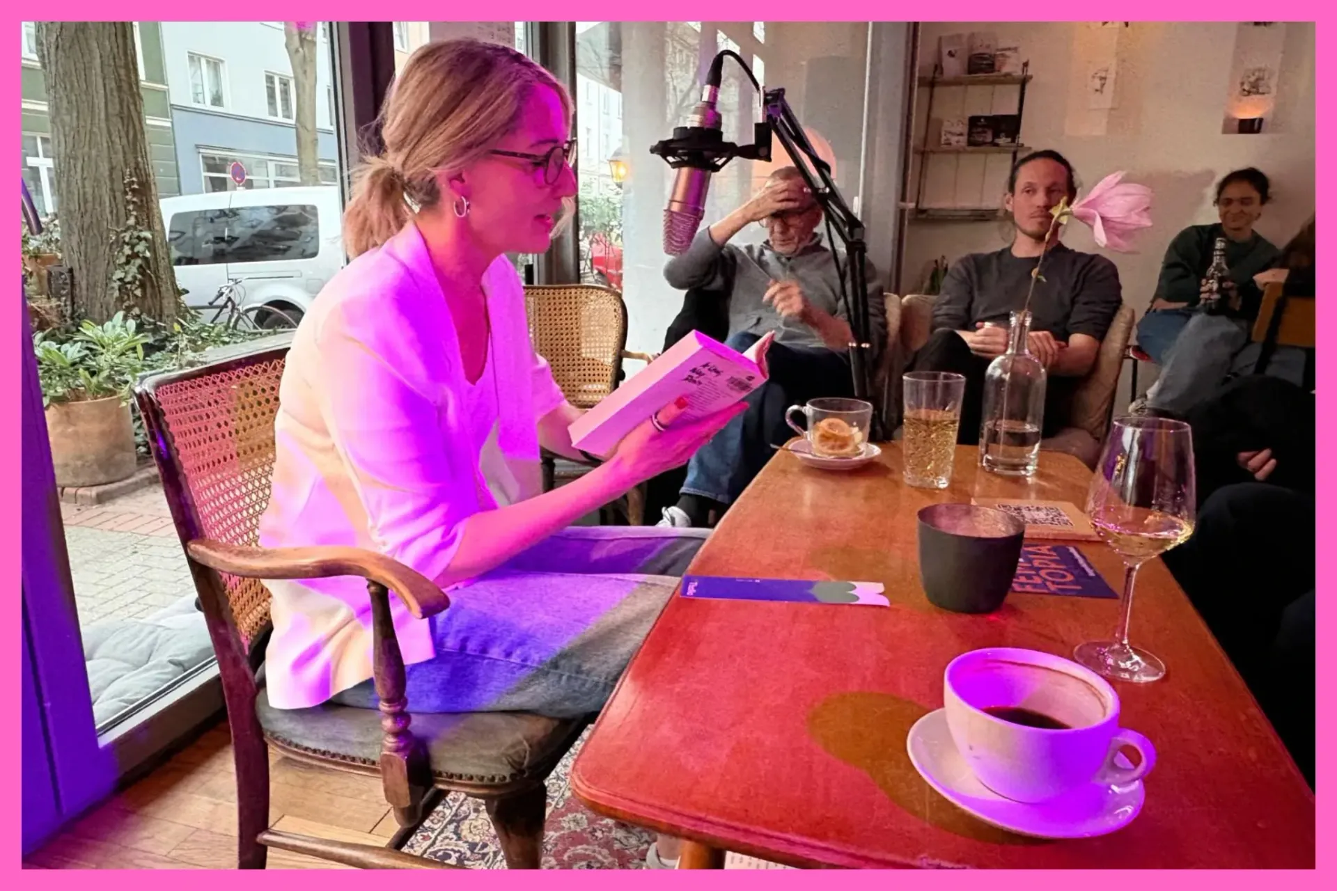 Live-Lesung in der Café-Bar Die Fliese.