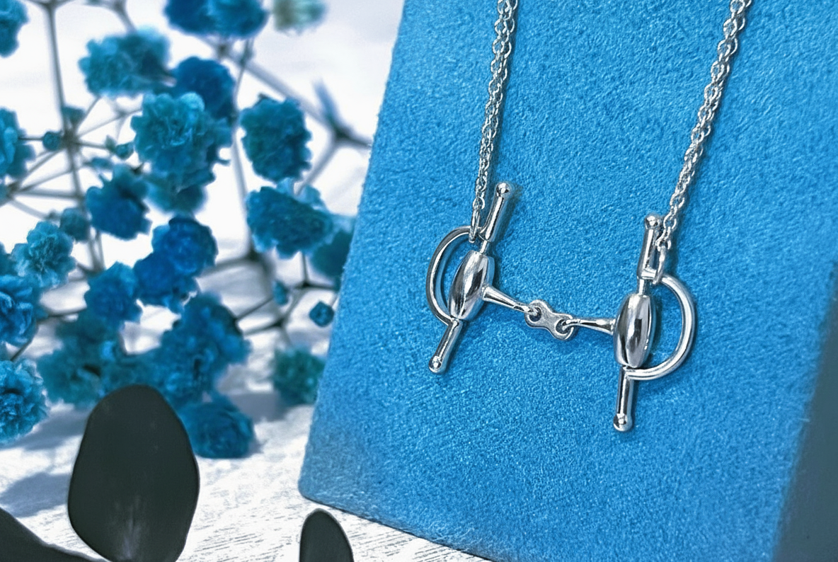 Equestrian jewellery. 925 sterling silver french link snaffle.