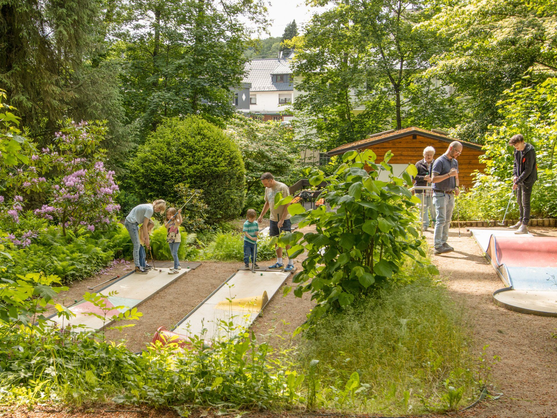 Der KuMinigolfplatz im Kurpark von Bad Marienberg Minigolfplatz im Kurpark von Bad Marienberg