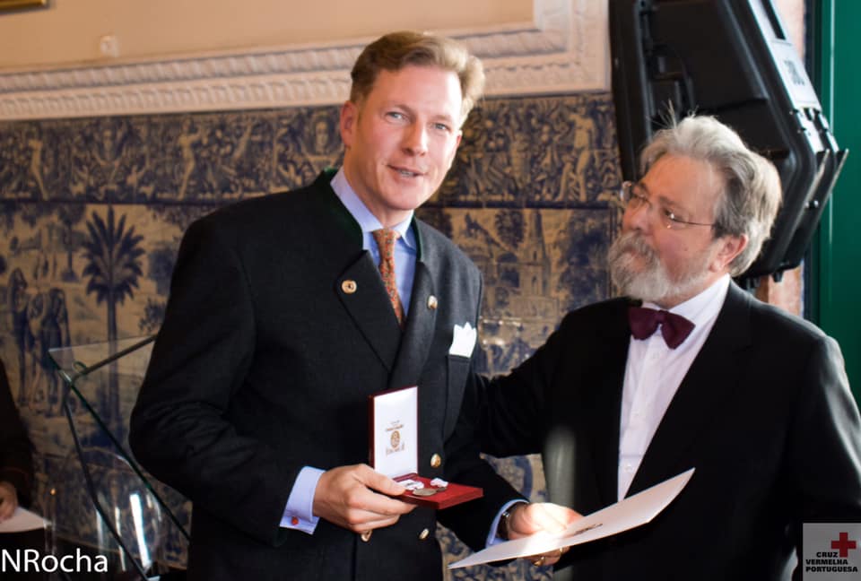 Tourguides Portugal - Avenida Tours Portugal Tourguides Portugal - Avenida Tours Portugal