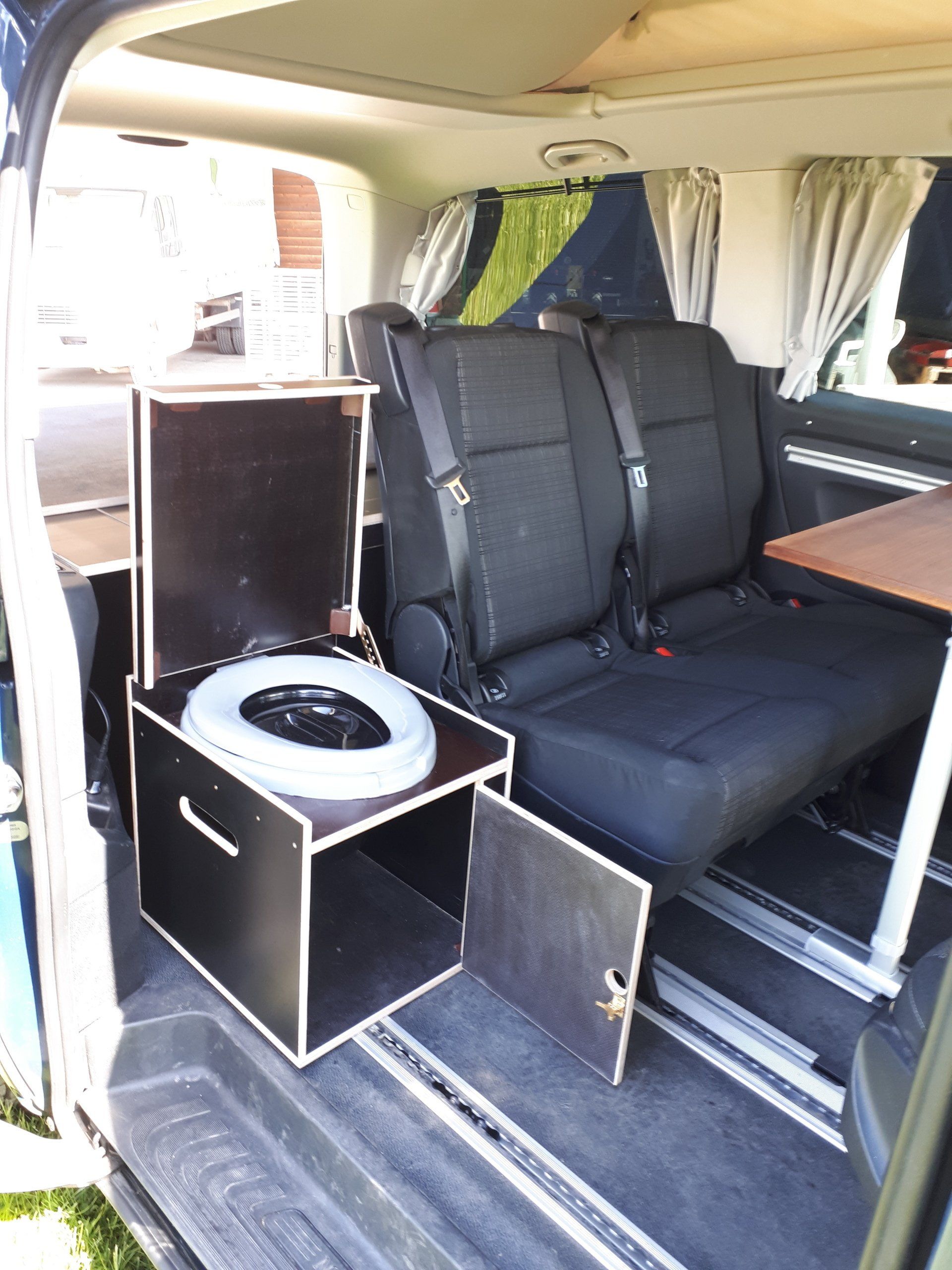 Campingklo Auto, Notfallklo, Toilette Auto verstecken